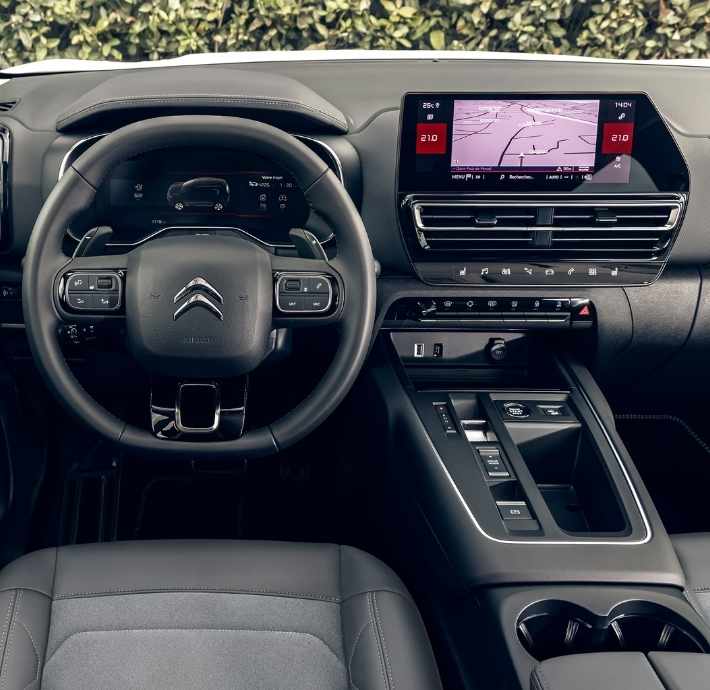 technologie suv familial c5 aircross valence 2