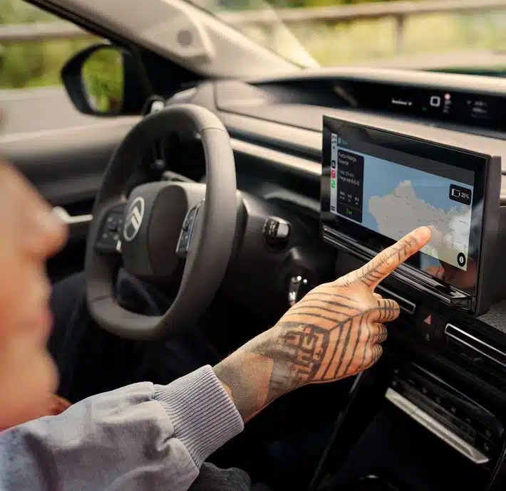 technologies connectivite suv polyvalent familial electrique ec3 aircross citroen valence drome ardeche